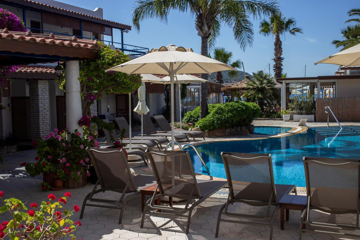 Uzhan Beach Hotel Bitez Ngoại thất bức ảnh