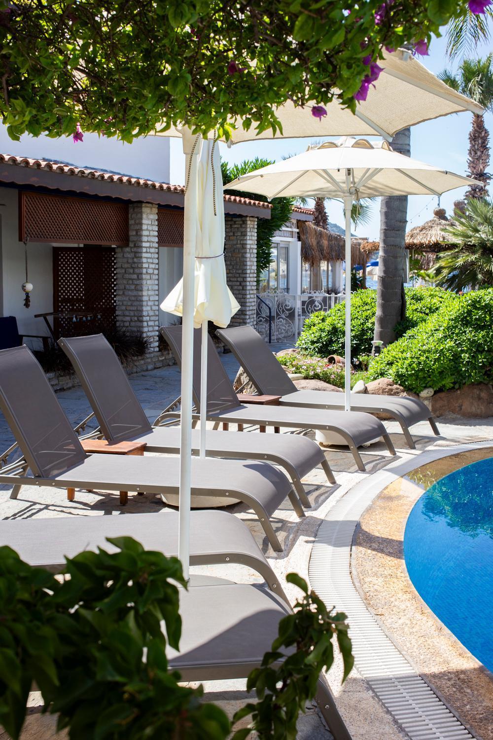 Uzhan Beach Hotel Bitez Ngoại thất bức ảnh