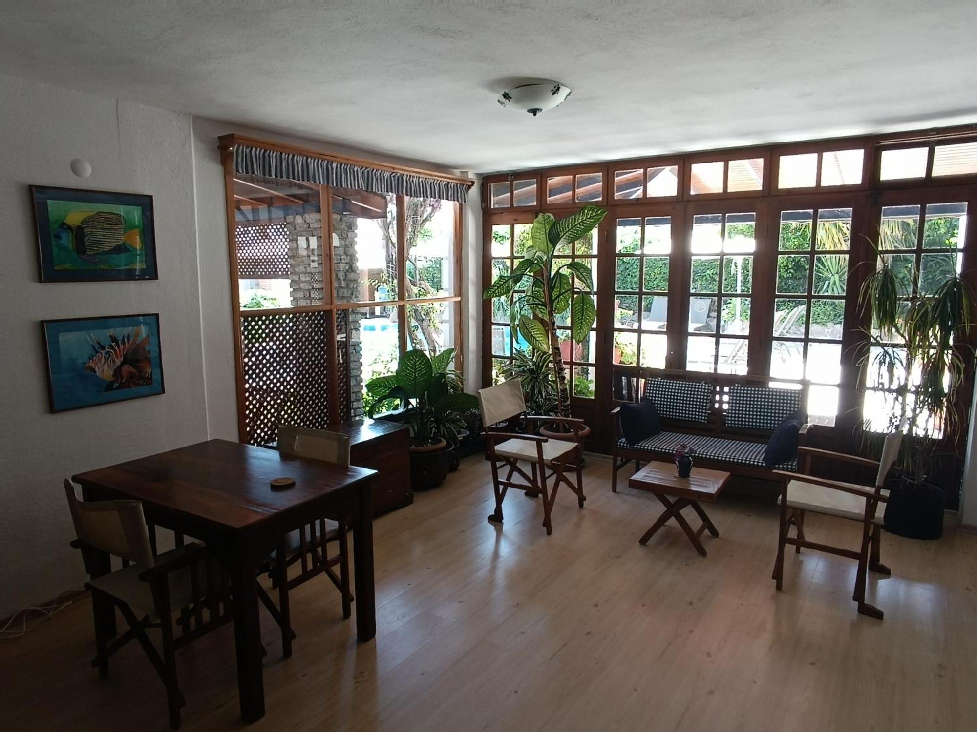 Uzhan Beach Hotel Bitez Ngoại thất bức ảnh